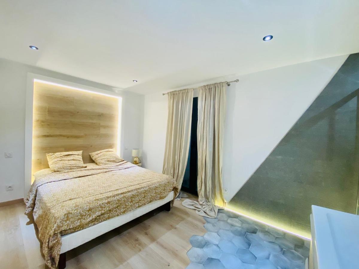 Duplex 120M2 Terrasse Vue Sur Nimes Apartment Ngoại thất bức ảnh